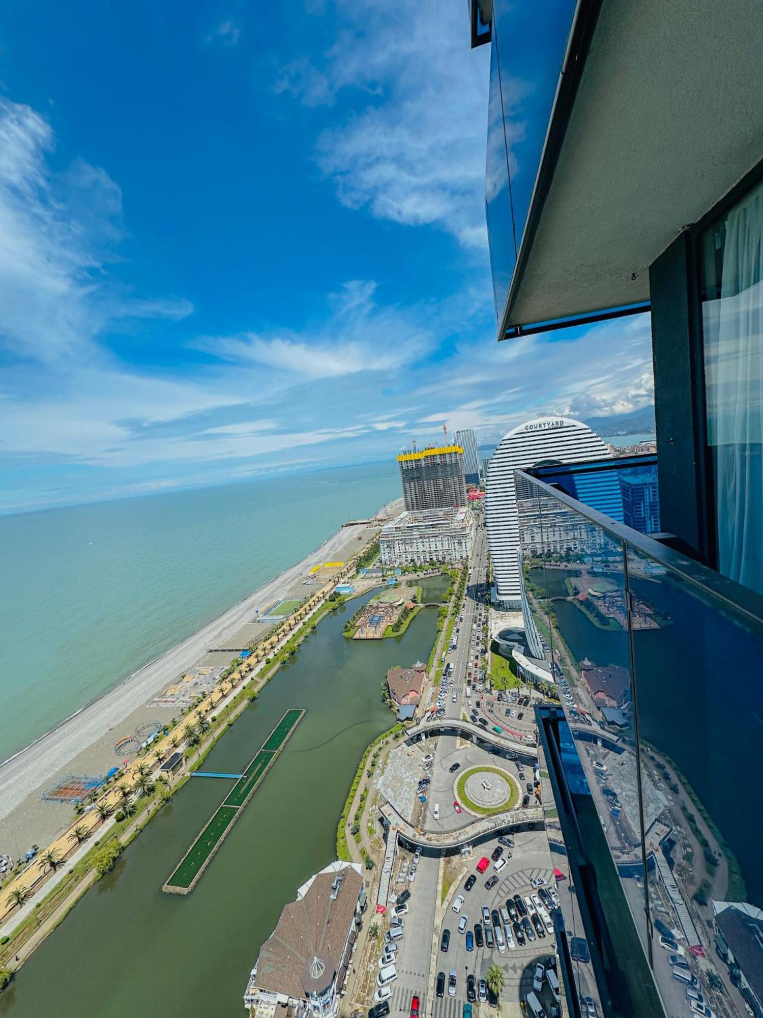 Seaside Vip Hotel Batumi Ngoại thất bức ảnh