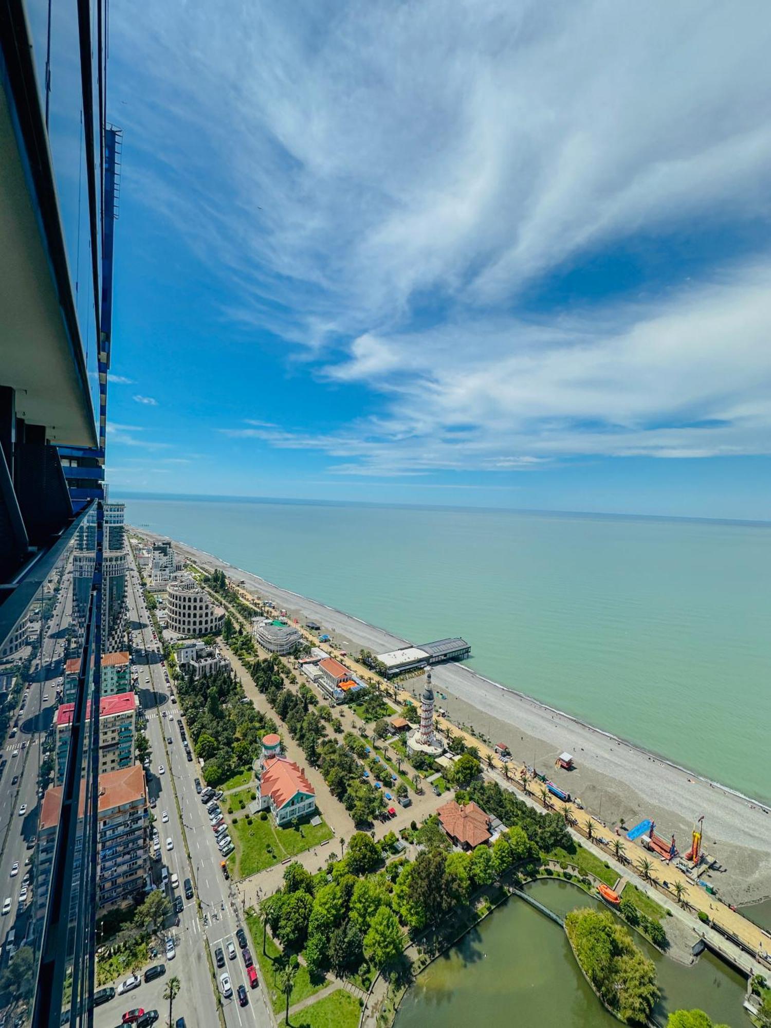 Seaside Vip Hotel Batumi Ngoại thất bức ảnh