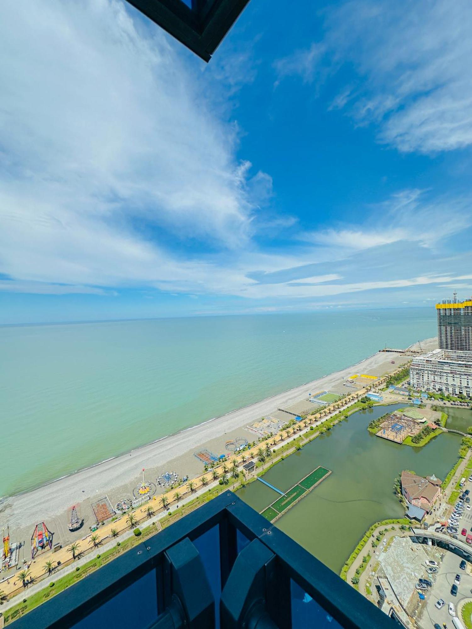 Seaside Vip Hotel Batumi Ngoại thất bức ảnh